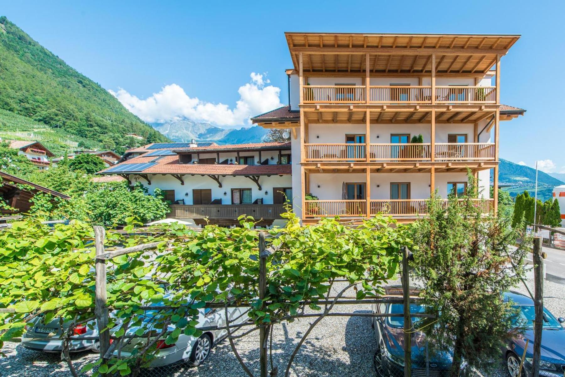 Eco Bnb & Apartments Bruendlerhof Marling Buitenkant foto